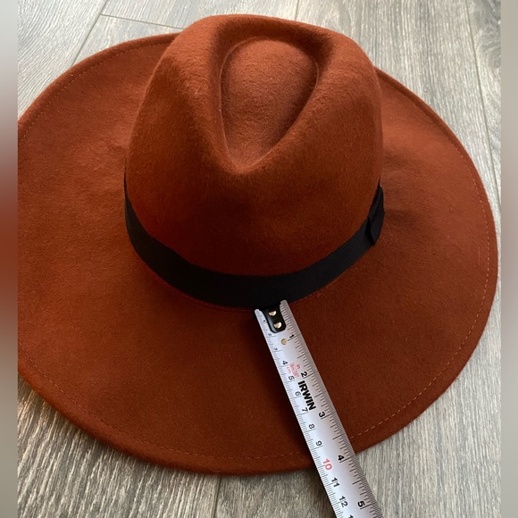 NWT! 100% Wool Wide-Brim Hat in Rust Orange/Brown main image 5